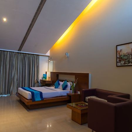Hotel Mint Koregaon Park Pune Exteriör bild
