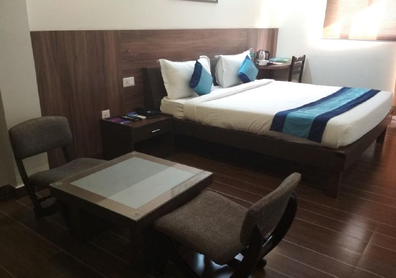 Hotel Mint Koregaon Park Pune Exteriör bild