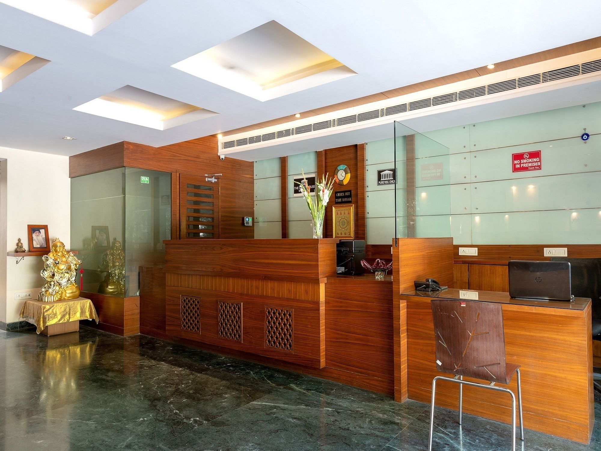 Hotel Mint Koregaon Park Pune Exteriör bild