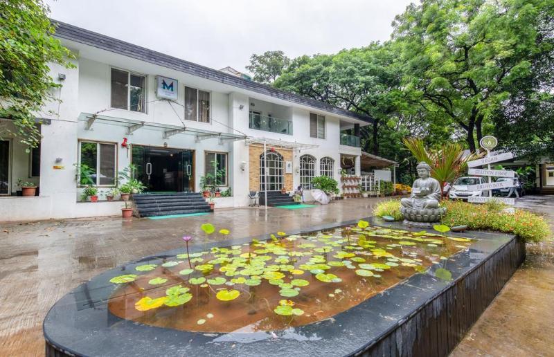 Hotel Mint Koregaon Park Pune Exteriör bild